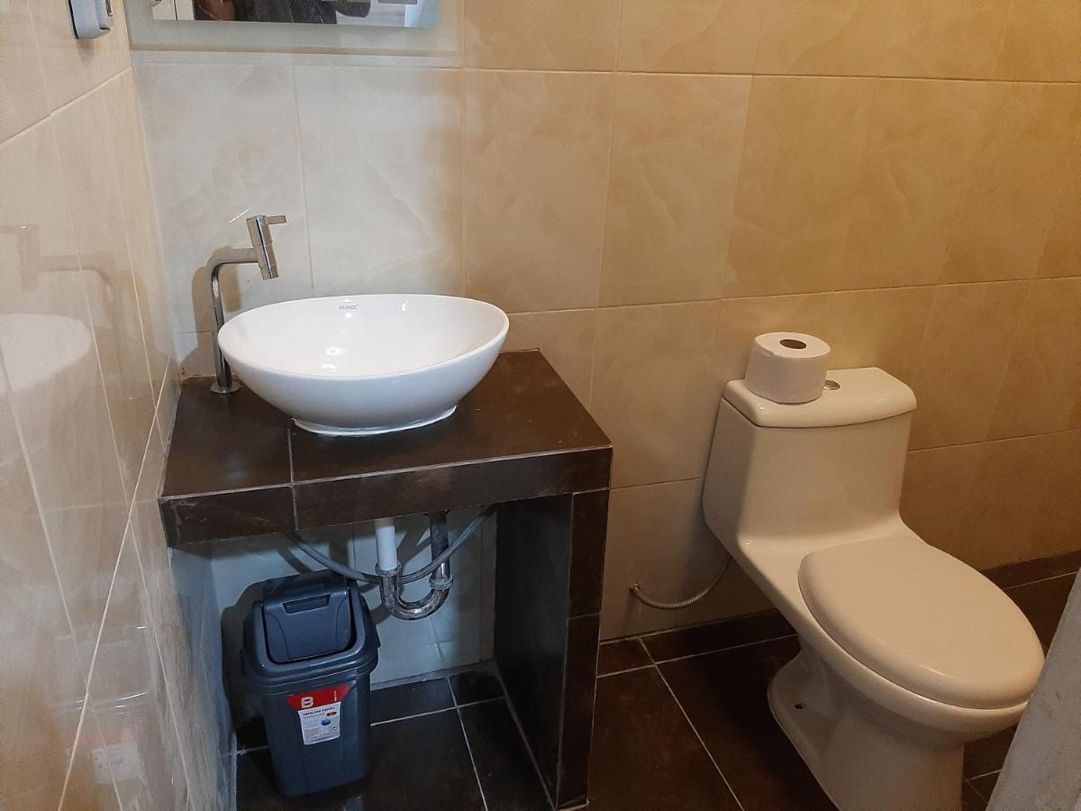 Hotel Kusnaya Пиура Екстериор снимка