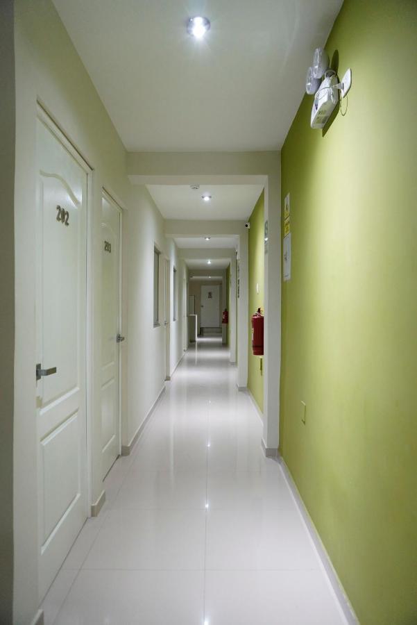 Hotel Kusnaya Пиура Екстериор снимка